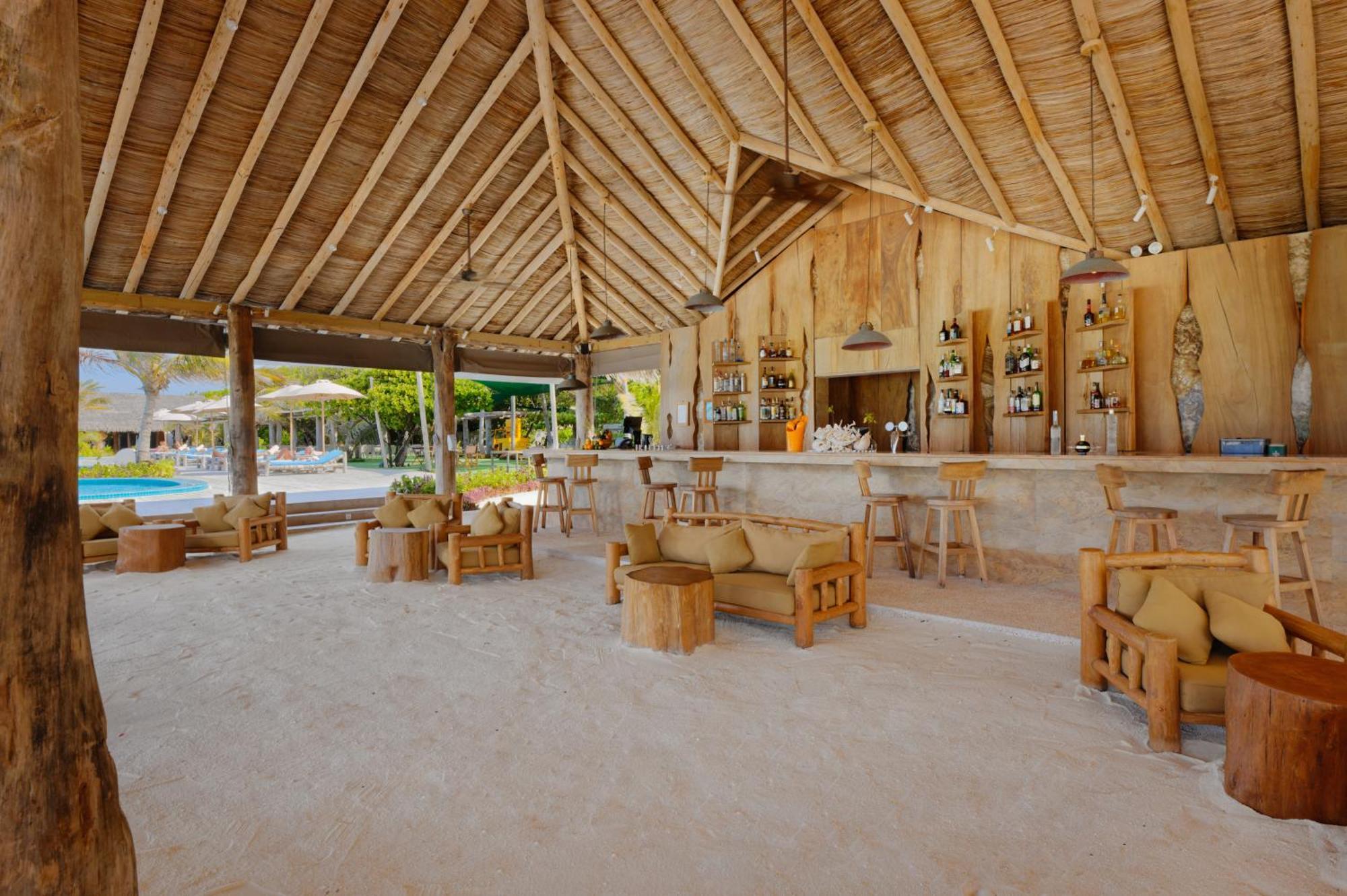 & Me Maldives 5* Muravandhoo
