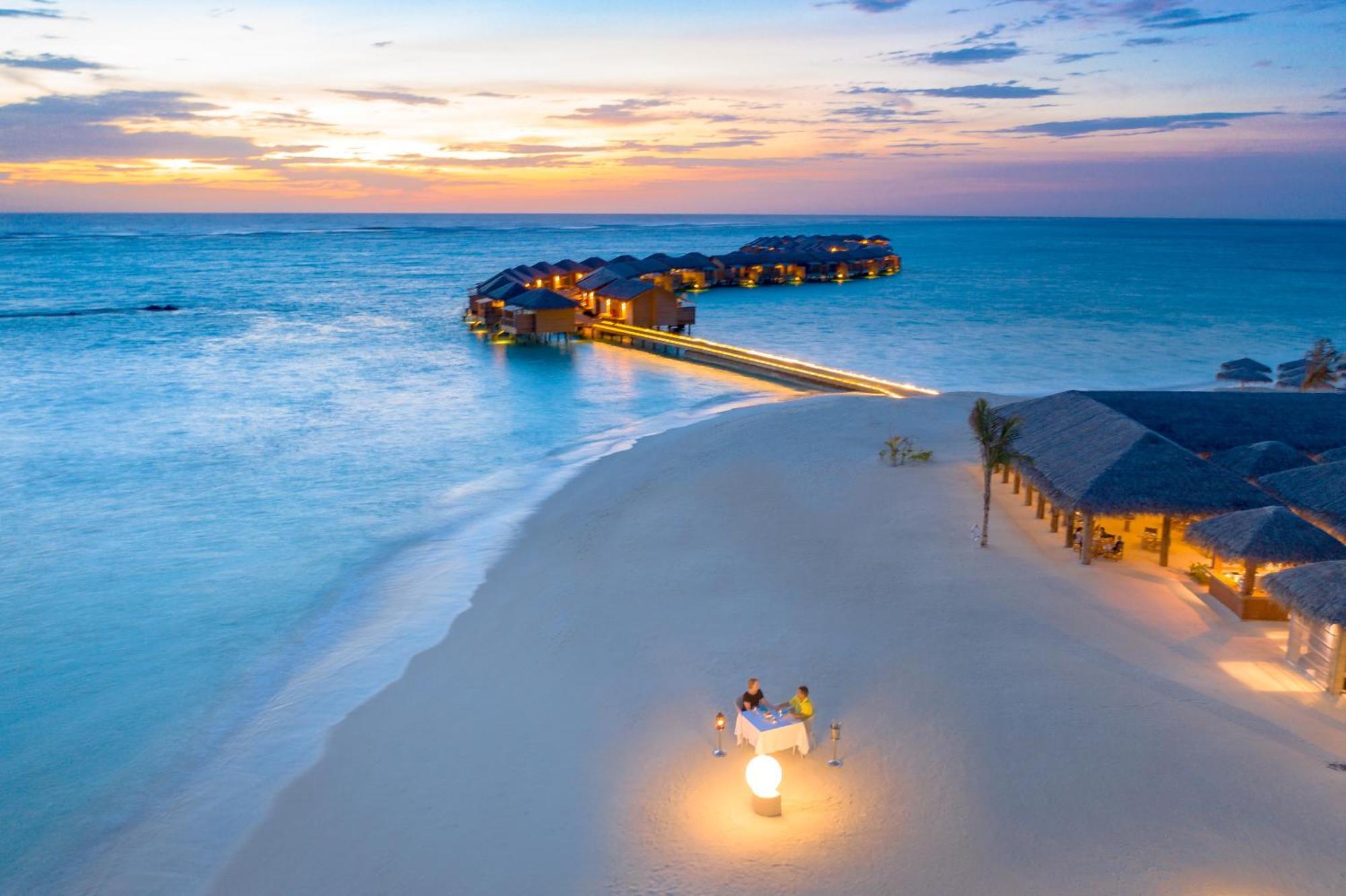 & Me Maldives - Adults Only - Premium Курортный комплекс 5*