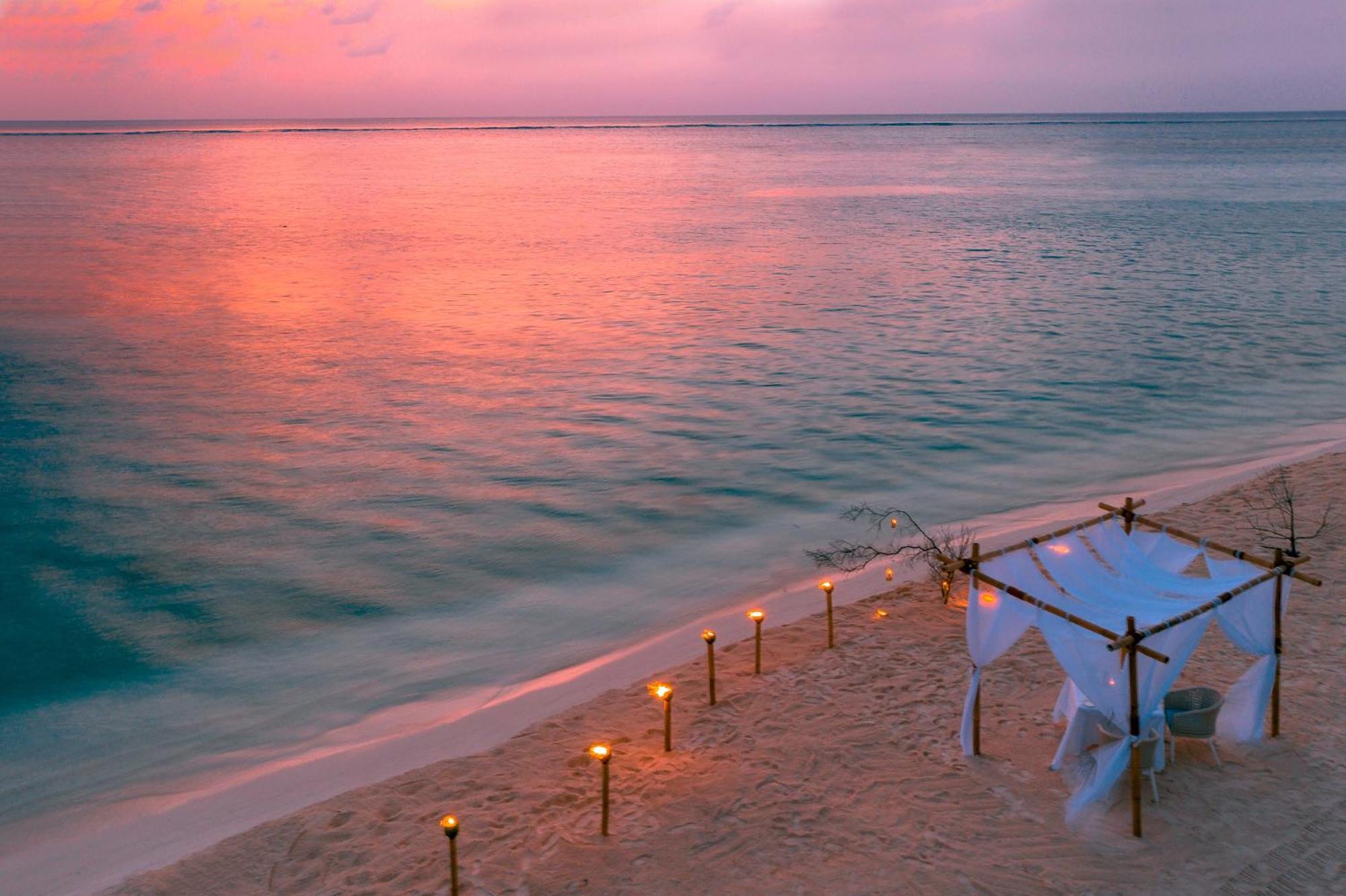 & Me Maldives - Adults Only - Premium Курортный комплекс