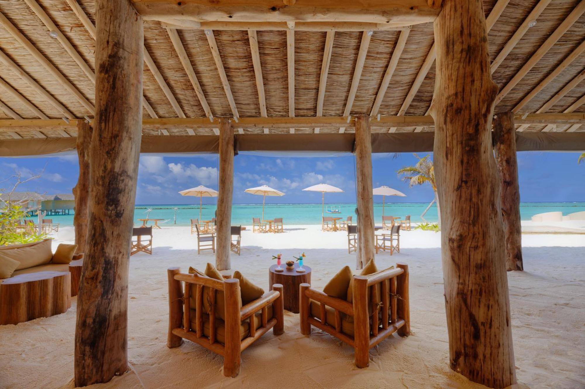 & Me Maldives - Adults Only - Premium Курортный комплекс Muravandhoo