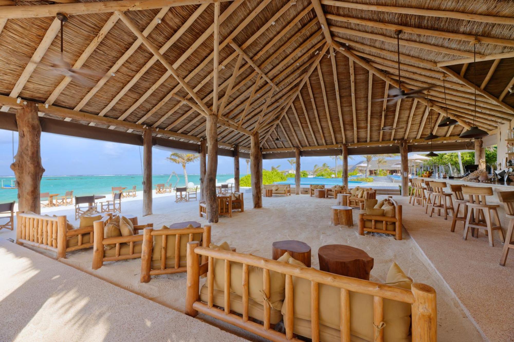 & Me Maldives - Adults Only - Premium Курортный комплекс