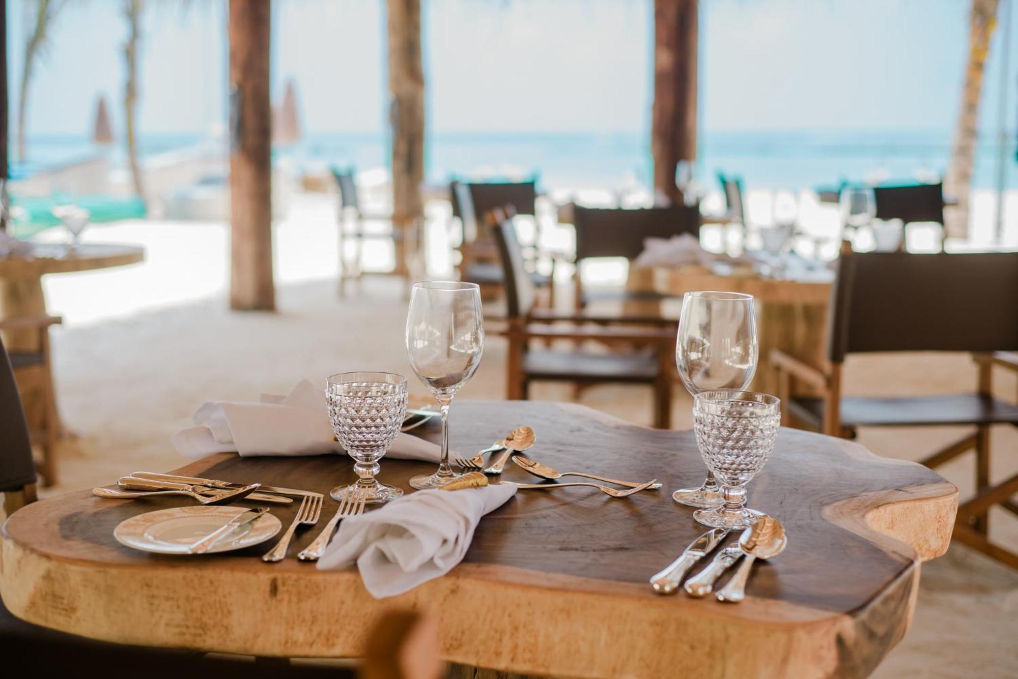 Курортный комплекс & Me Maldives - Adults Only - Premium Muravandhoo